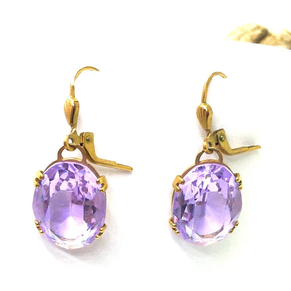 Unsigned lavender big faceted oval gold tone dangle earrings